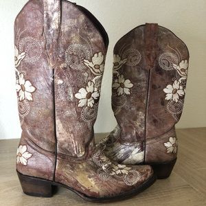 Women western/rustic boots size 9